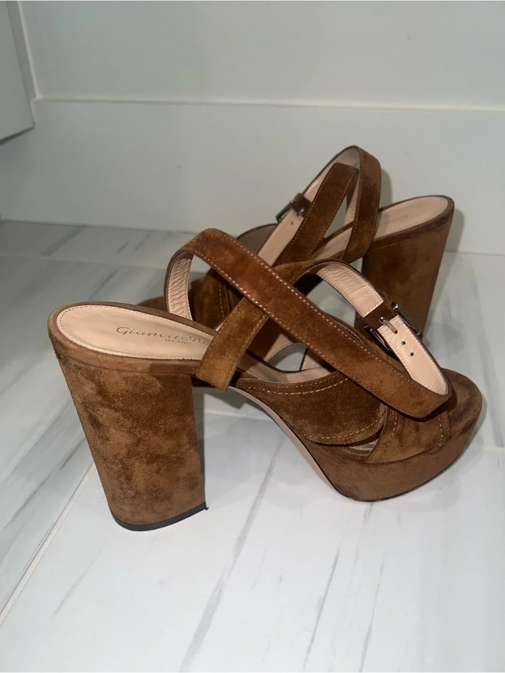 Authentic GIANVITO ROSSI genuine Suede Platform Block Heels-HUGE DISCOUNT